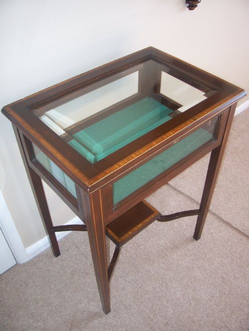 Edwardian Mahogany Bijouterie Display Table