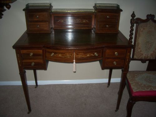 Rosewood Ladies Inlaid Desk Writing Table