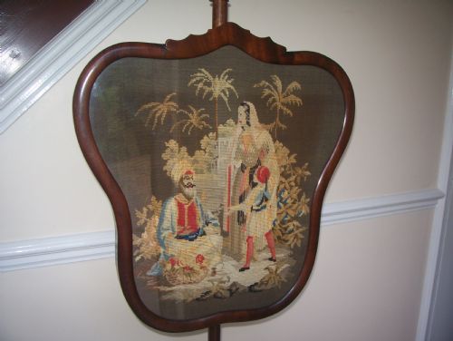 VICTORIAN MAHOGANY POLE SCREEN - ADDITIONAL PHOTO 2