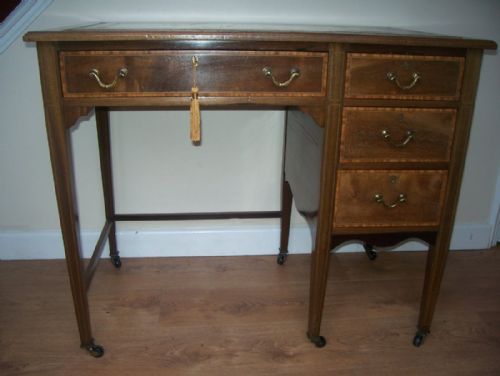 Edwardian Mahogany Ladies Writing Desk or Table