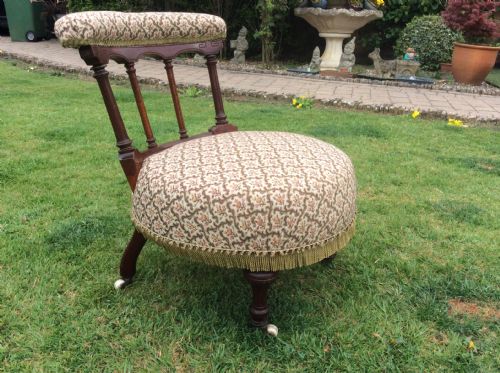 VICTORIAN BEDROOM CHAIR