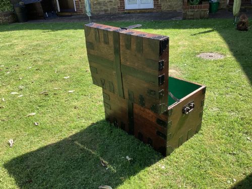 OAK AND METAL BOUND SILVER CHEST 19TH CENTURY - ADDITIONAL PHOTO 6