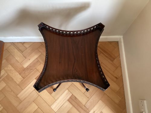 MAHOGANY OCCASIONAL OR WINE TABLE - ADDITIONAL PHOTO 3
