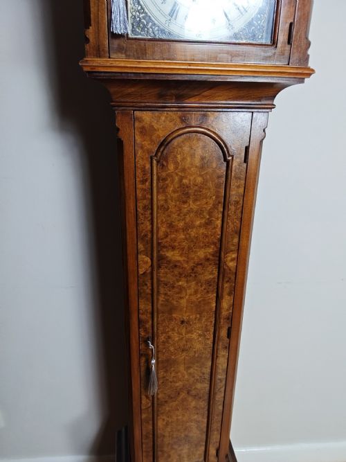 BURR WALNUT QUARTER CHIMING GRANDMOTHER LONGCASE CLOCK - ADDITIONAL PHOTO 3