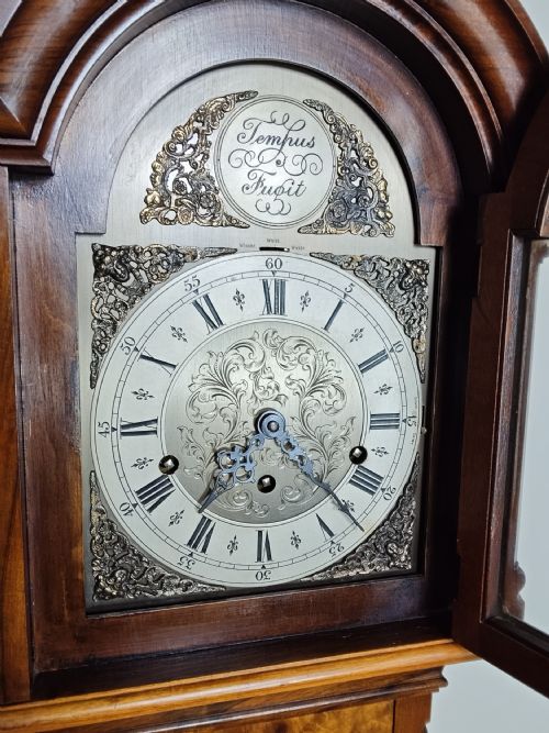 BURR WALNUT QUARTER CHIMING GRANDMOTHER LONGCASE CLOCK - ADDITIONAL PHOTO 9