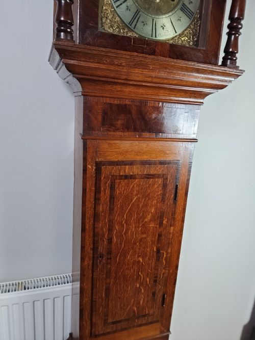 EARLY 18TH C RARE SINGLE HANDED 8 DAY OAK LONGCASE CLOCK - ADDITIONAL PHOTO 1