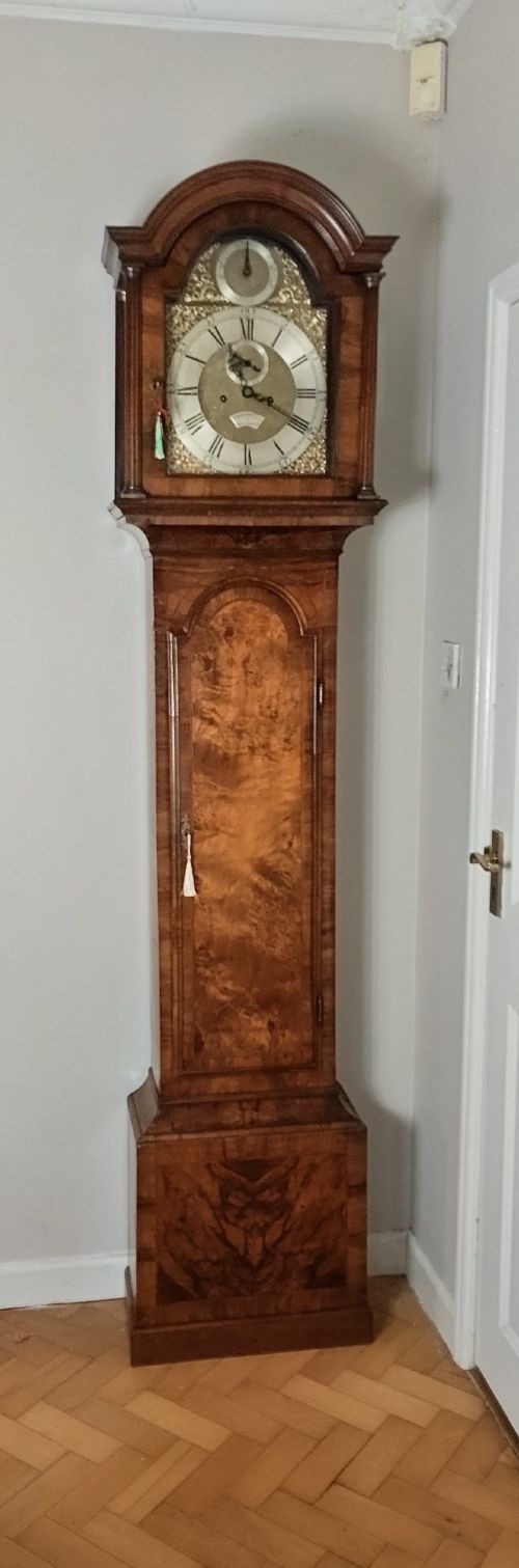 Early Georgian Burr Walnut Grandfather Longcase Clock