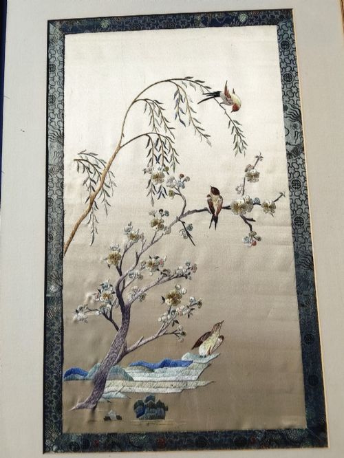 Vintage Oriental Glazed & Framed Silk Picture
