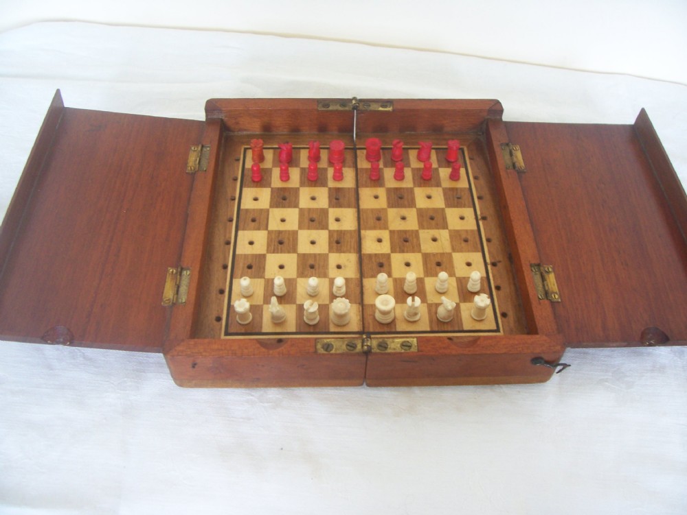 FINE HAND CARVED 19THc BONE TRAVELLING CHESS SET