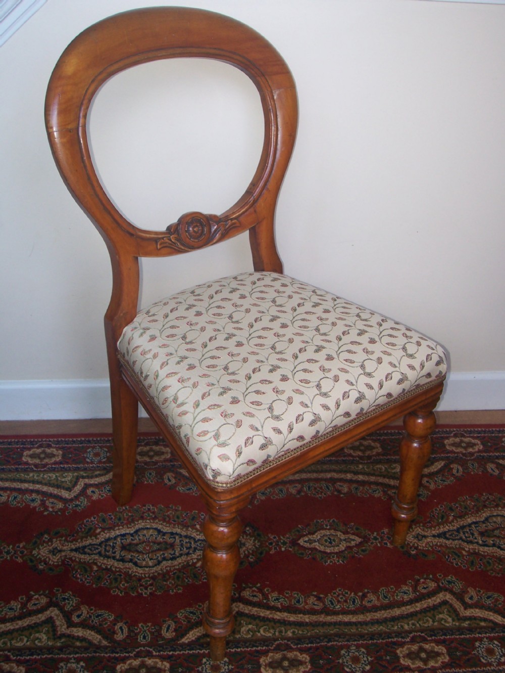 VICTORIAN BALLOON BACK CHAIR