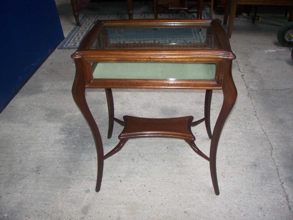 VICTORIAN MAHOGANY DISPLAY BIJOUTERIE TABLE