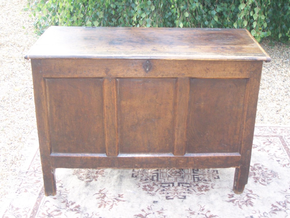 C18TH OAK COFFER