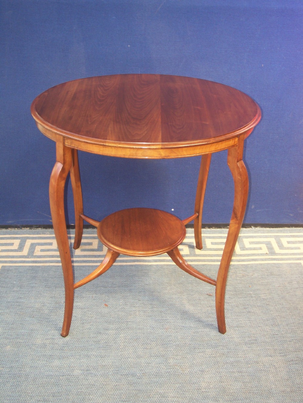 MAHOGANY 2 TIER CENTRE LAMP OCCASIONAL TABLE