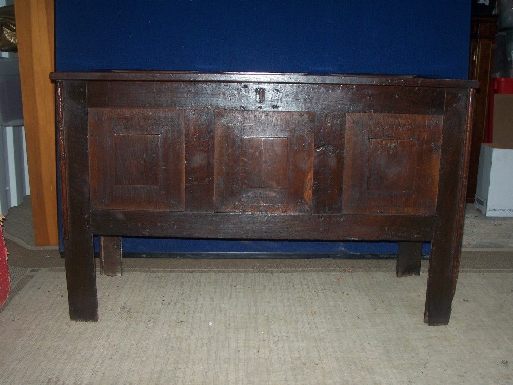 ANTIQUE OAK PANELLED COFFER CHEST BOX