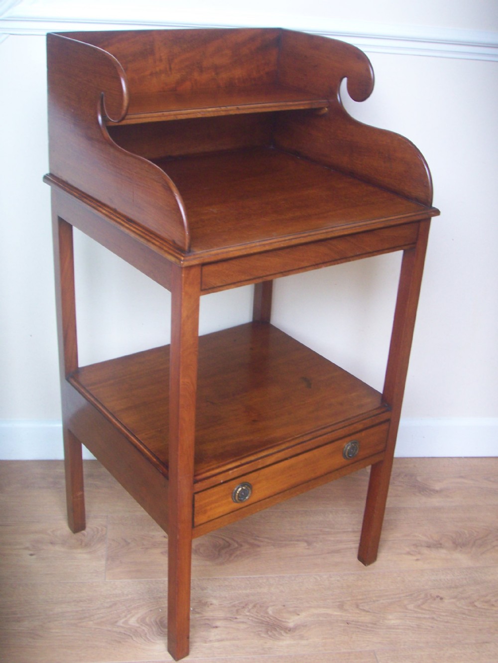 C19TH MAHOGANY WASHSTAND OR BEDSIDE TABLE