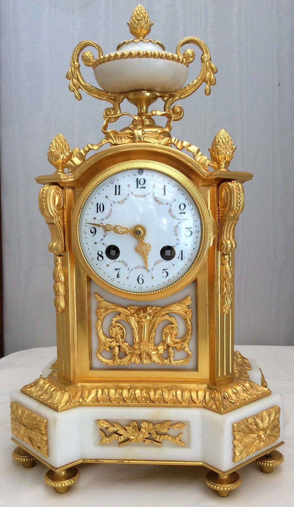 GILT ORMOLU & WHITE MARBLE 19TH c. FRENCH MANTLE CLOCK OF HIGH QUALITY & ATTRACTIVE PROPORTIONS