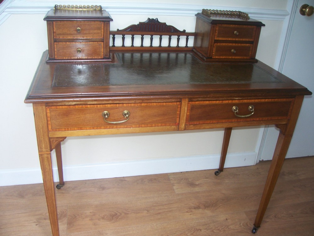 C19th Mahogany writing desk or table 