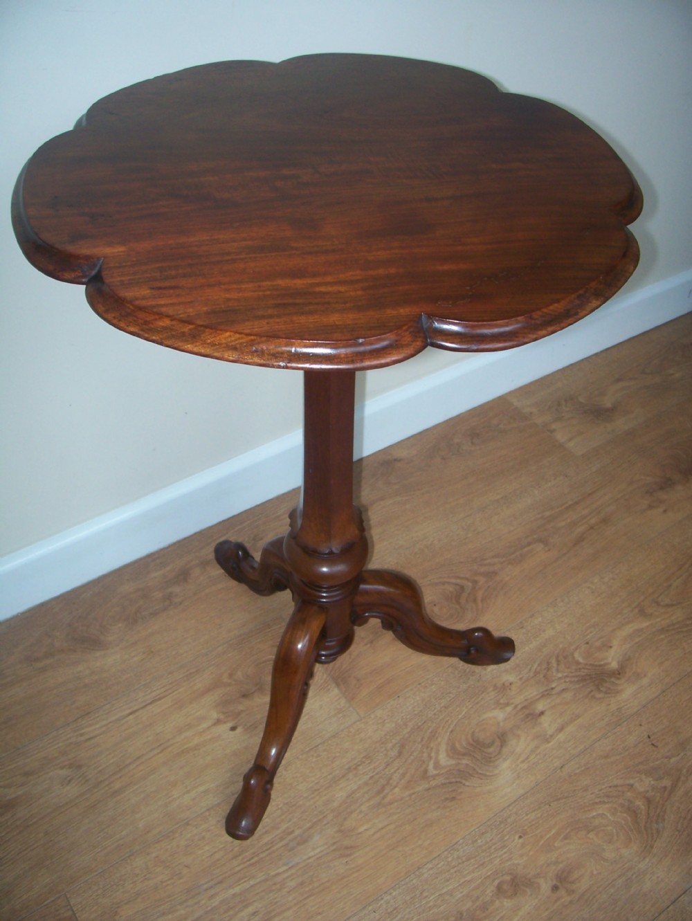 Victorian mahogany pedestal tripod wine lamp or occasional table