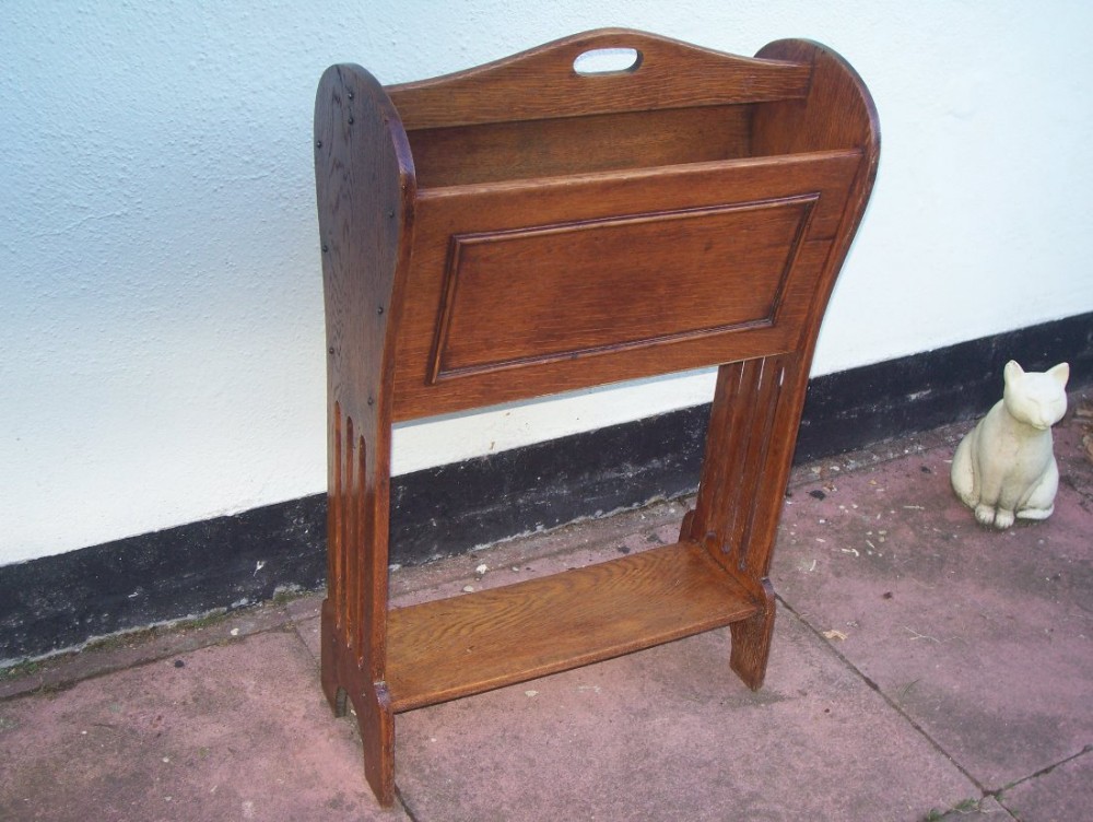 Oak newspaper magazine stand or rack