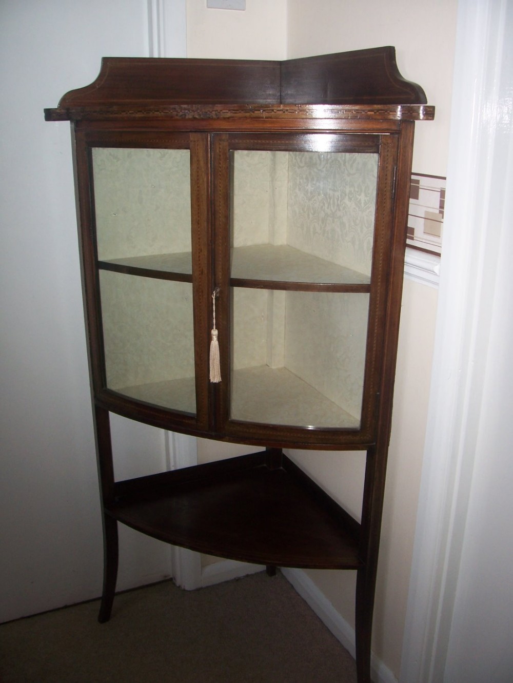 Inlaid mahogany floor standing bow front corner dispay cabinet cupboard