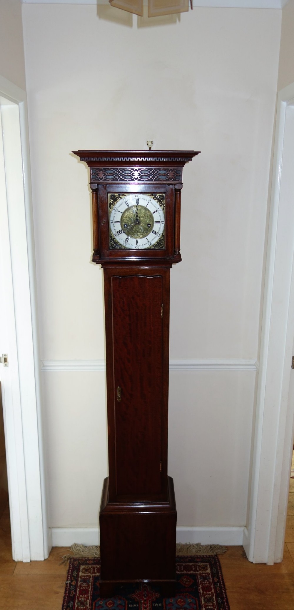 Mahogany Grandmother or Small Longcase/Grandfather Clock in the 18th c Early Georgian Style.