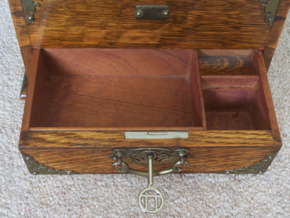 Victorian oak cigar box  View III