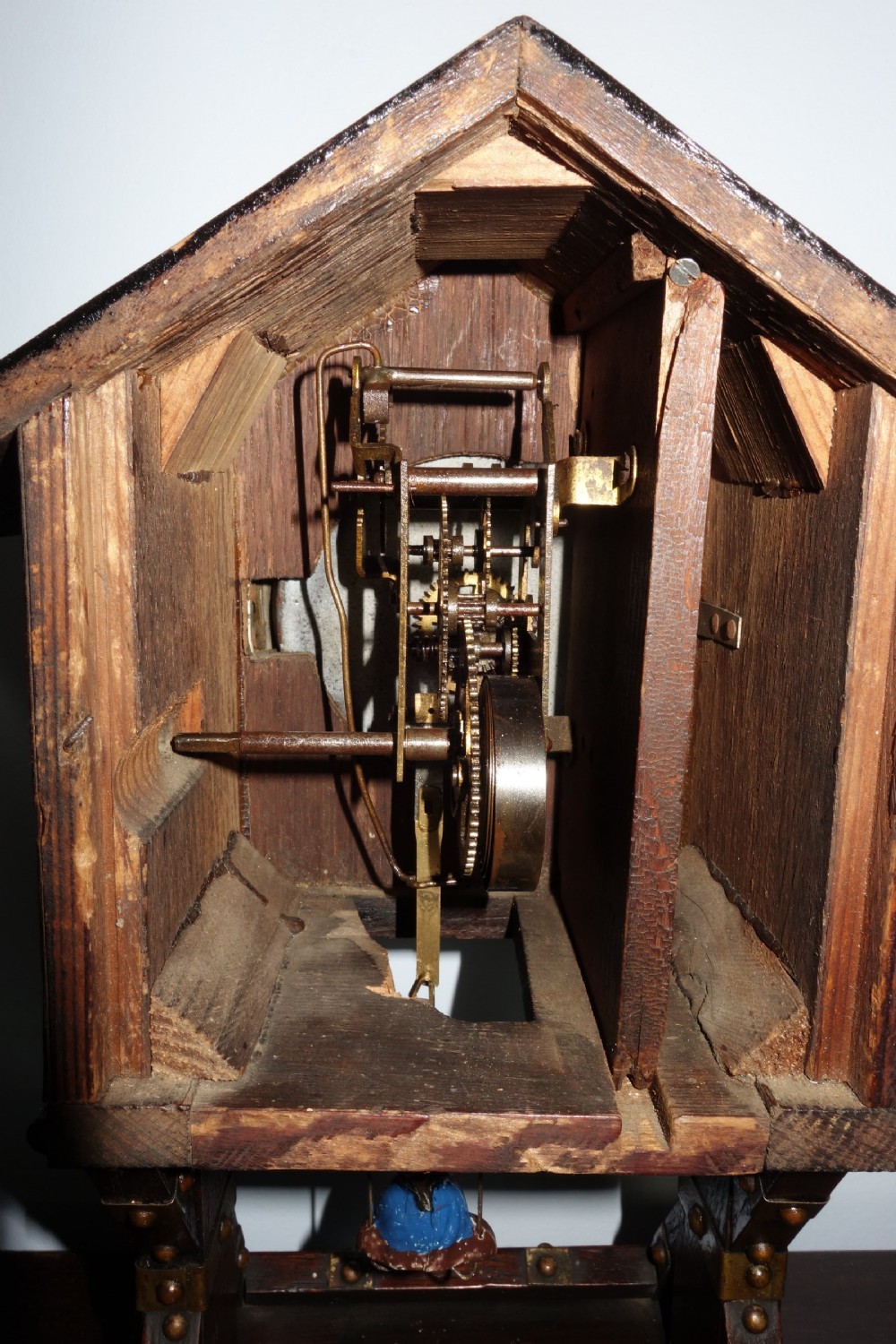 Swinging Maiden Pendulum Automaton Black Forest Junghans  Mantel Wooden Chalet Clock - Late 19th/Early 20th Century View III