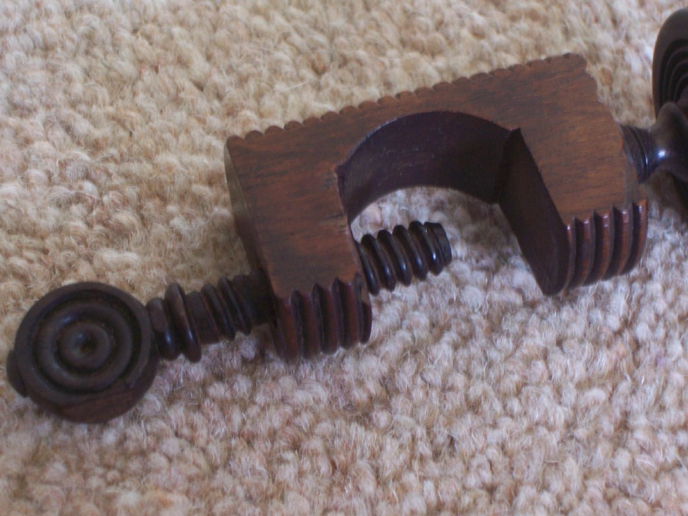 C19th treen cotton winder sewing clamp View III