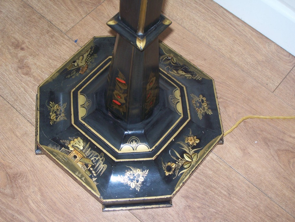 Chinoiserie decorated standard lamp View VIII