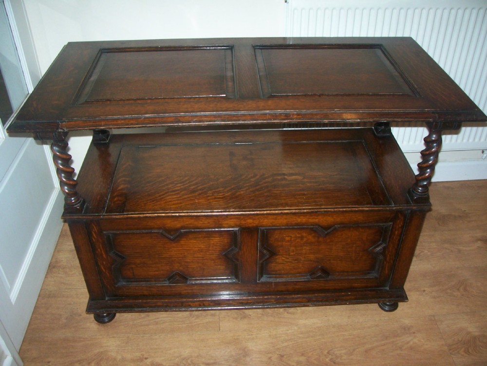 Oak monks bench settle View IV