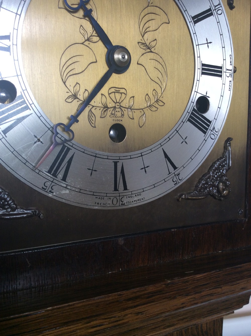 Oak Granddaughter Clock - In 1954 Elliott introduced their Unique “SILENT OVER NIGHT” Chiming Mechanism View V