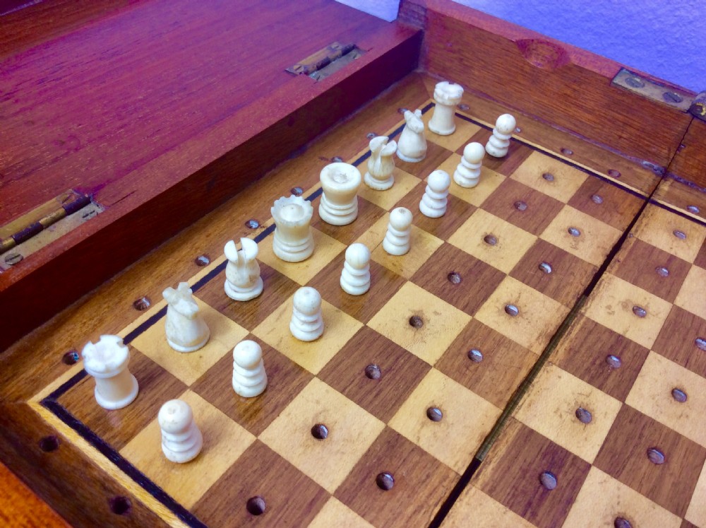 Jaques Style Mahogany Travelling Box/Board and Miniature Bone Chess Set View V