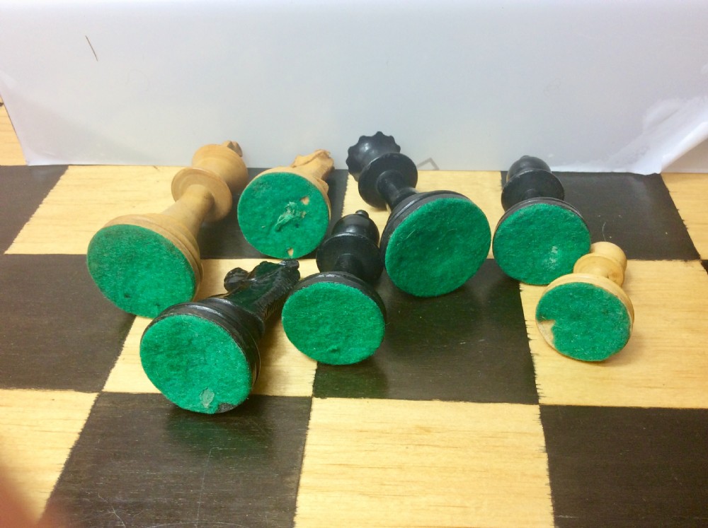 Staunton Style Lead Weighted Box Wood & Ebony Chess Set View IV