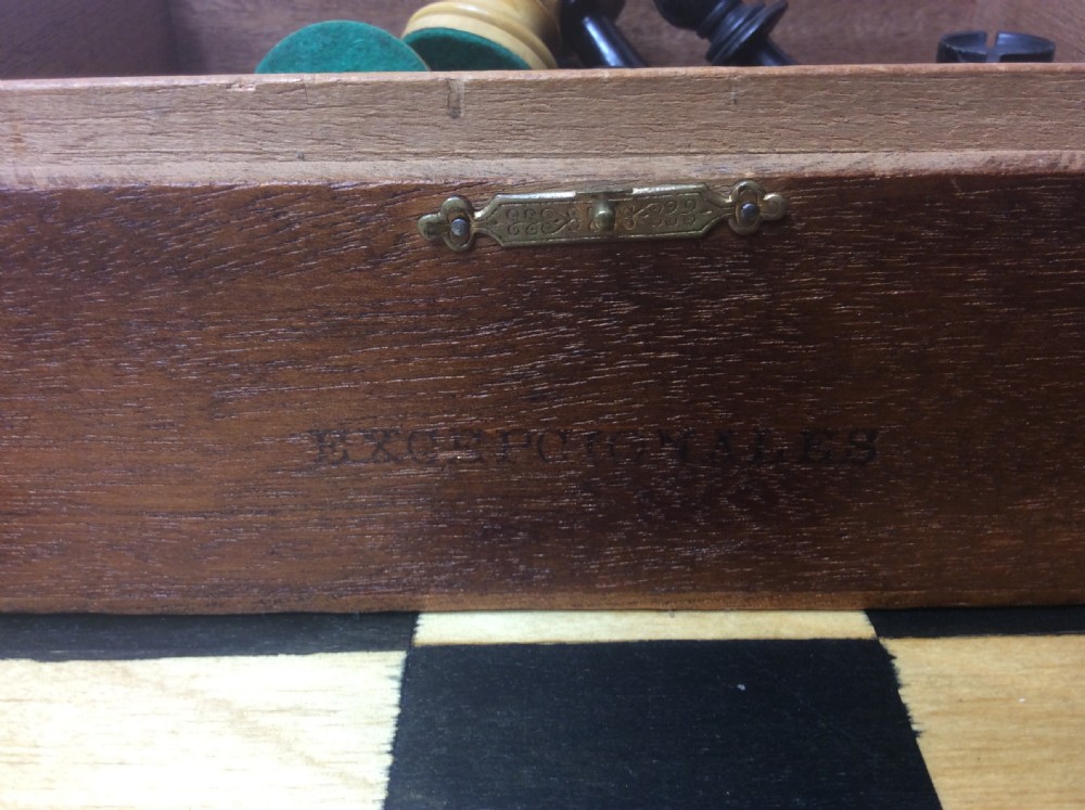 Staunton Style Lead Weighted Box Wood & Ebony Chess Set View VI