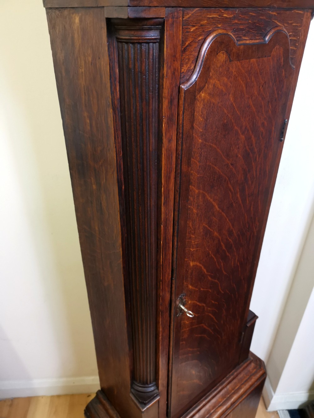 Well Proportioned 18th Century Georgian Oak with Mahogany Banding & Reeded Columns Grandfather Longcase Clock - John Greenough Circa 1780. View X