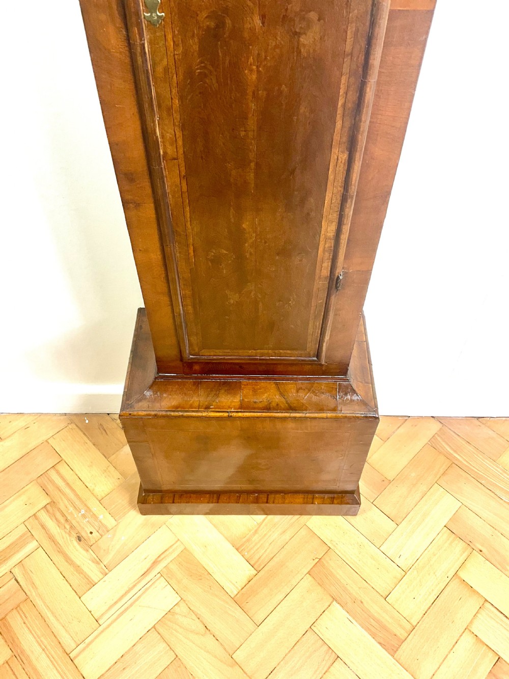 Circa 1729 Quarter Veneer London Grandfather Longcase Clock (long case) View IV