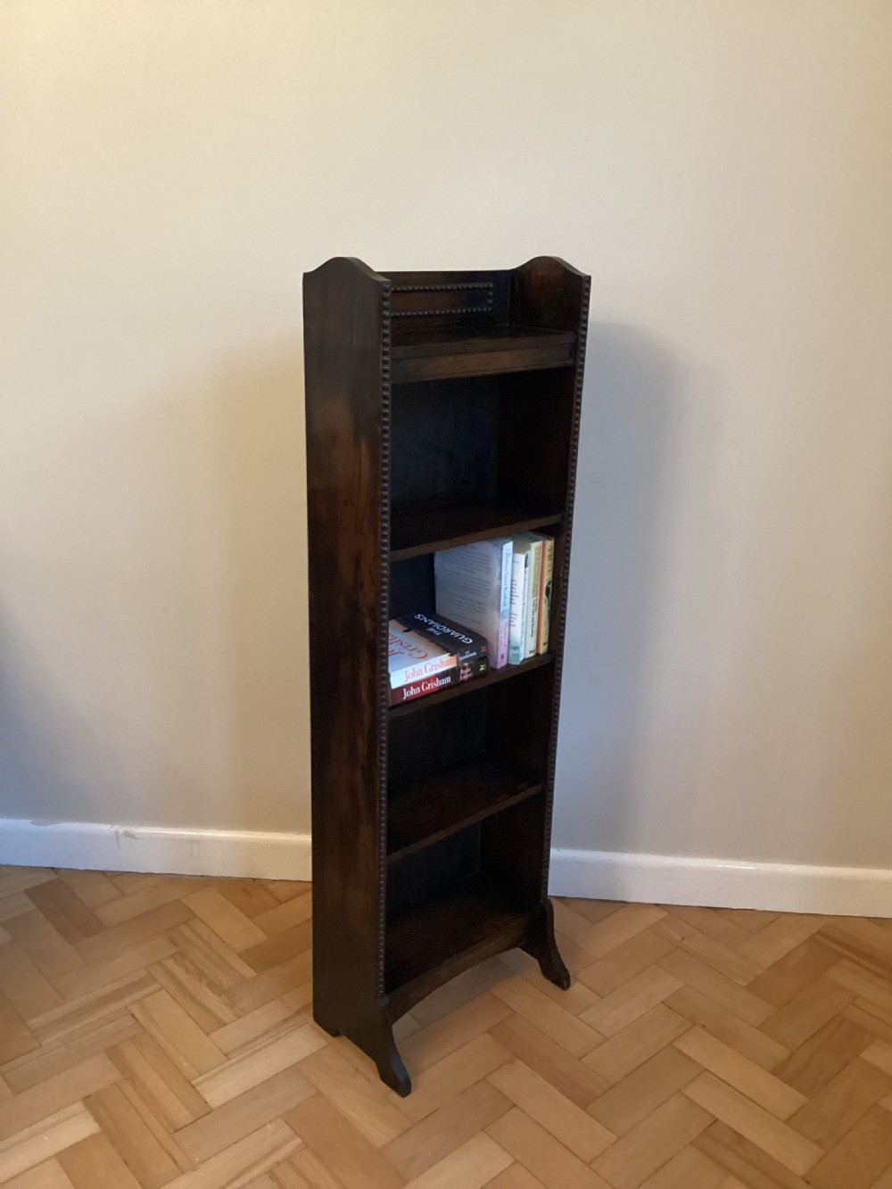 Oak open bookcase shelves View II