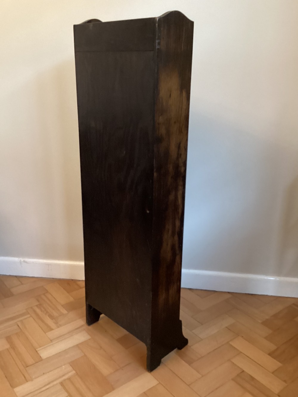 Oak open bookcase shelves View IV