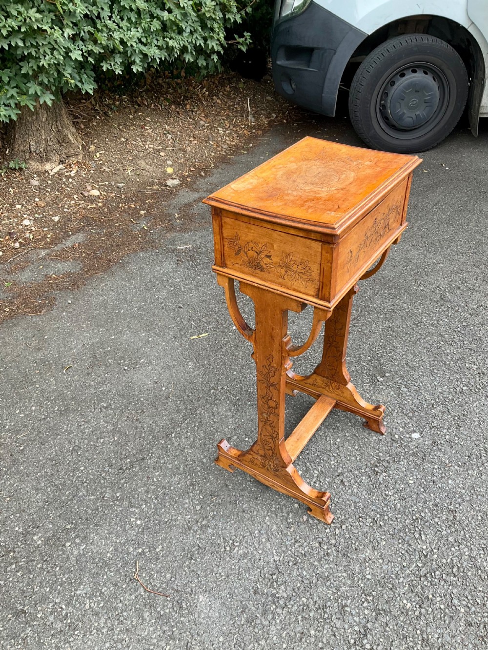 Sewing Box Table View VIII