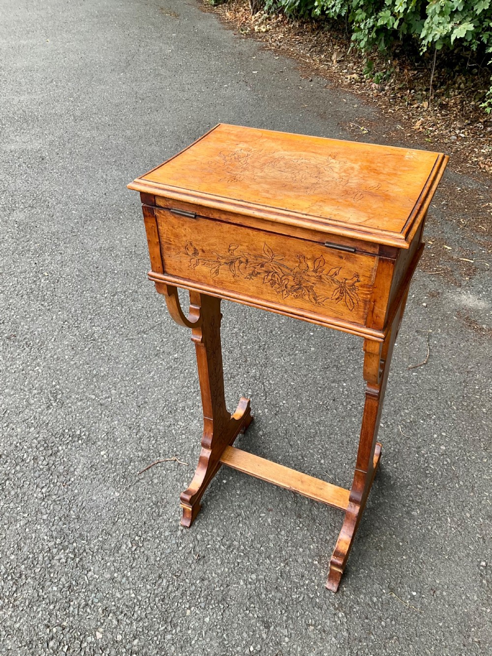 Sewing Box Table View X
