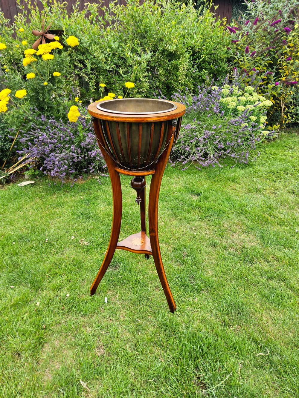Edwardian Mahogany Inlaid Jardiniere