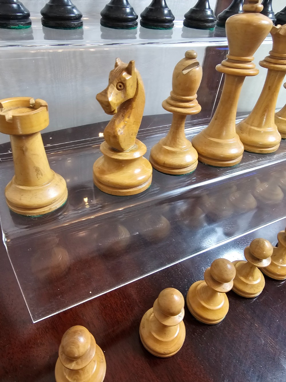 Weighted Staunton Pattern Boxwood & Ebony Chess Set & Box View VII