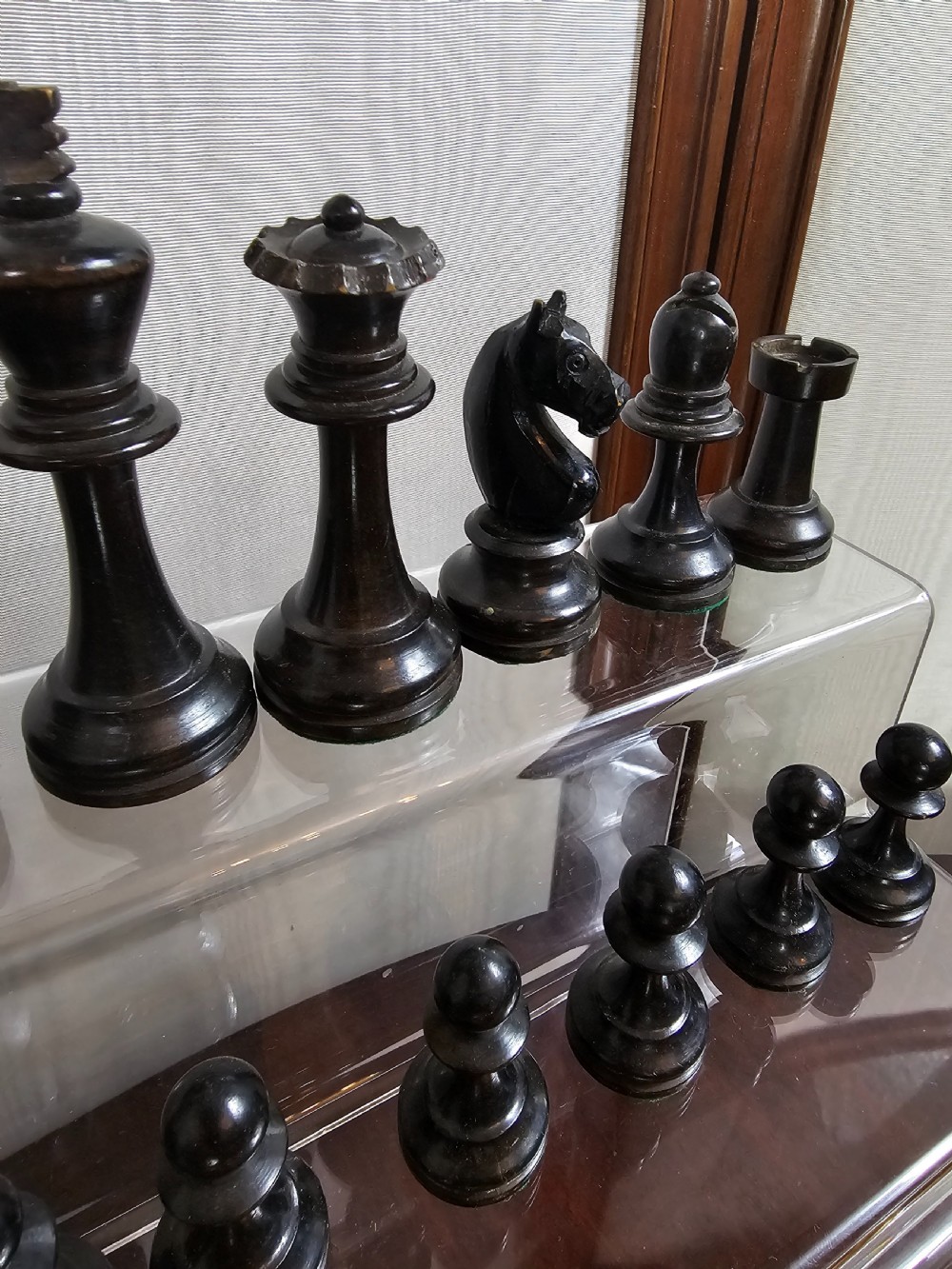 Weighted Staunton Pattern Boxwood & Ebony Chess Set & Box View X