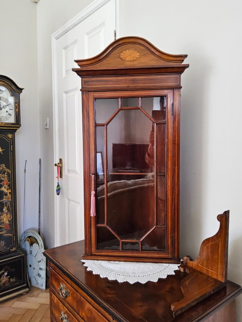 Edwardian mahogany small wall hanging corner cabinet cupboard