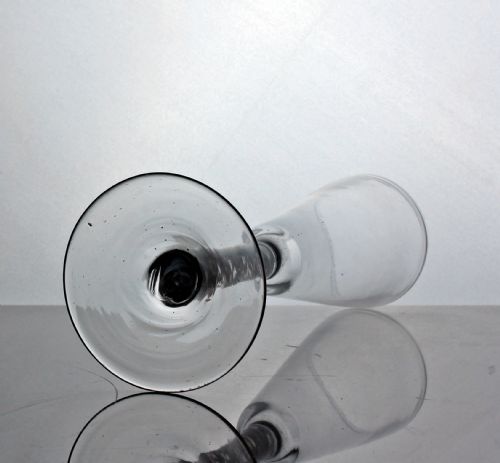 GEORGIAN CONTINENTAL DOUBLE SERIES OPAQUE TWIST ALE GLASS - ADDITIONAL PHOTO 2