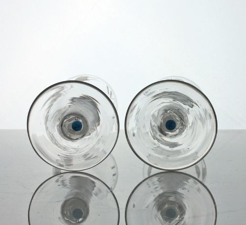 GEORGIAN PAIR OF JACOBITE ENGRAVED DOUBLE SERIES OPAQUE TWIST WINE GLASSES - ADDITIONAL PHOTO 5