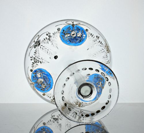 ENAMELLED AND GILDED TAZZA ATTRIBUTED TO MOSER - ADDITIONAL PHOTO 2