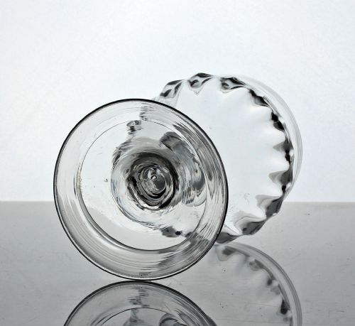 GEORGIAN GADROONED BALUSTER MEAD OR CHAMPAGNE GLASS - ADDITIONAL PHOTO 2