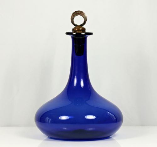 WILLIAM IVEARLY VICTORIAN BRISTOL BLUE MELL DECANTER - ADDITIONAL PHOTO 1