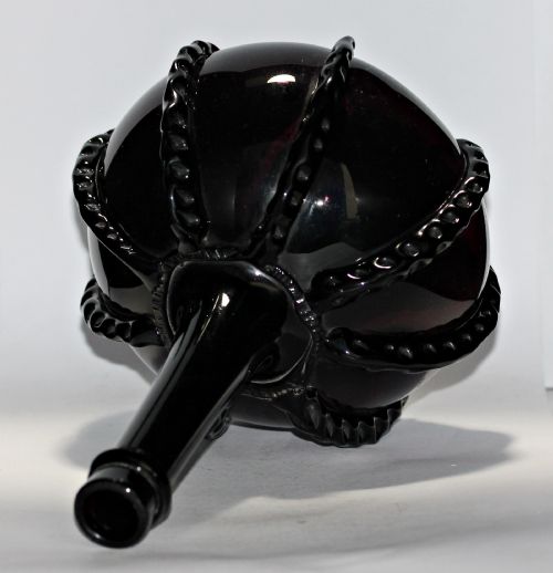 GEORGIAN AMETHYST DUTCH DECANTER WITH RIGAREE DECORATION - ADDITIONAL PHOTO 2